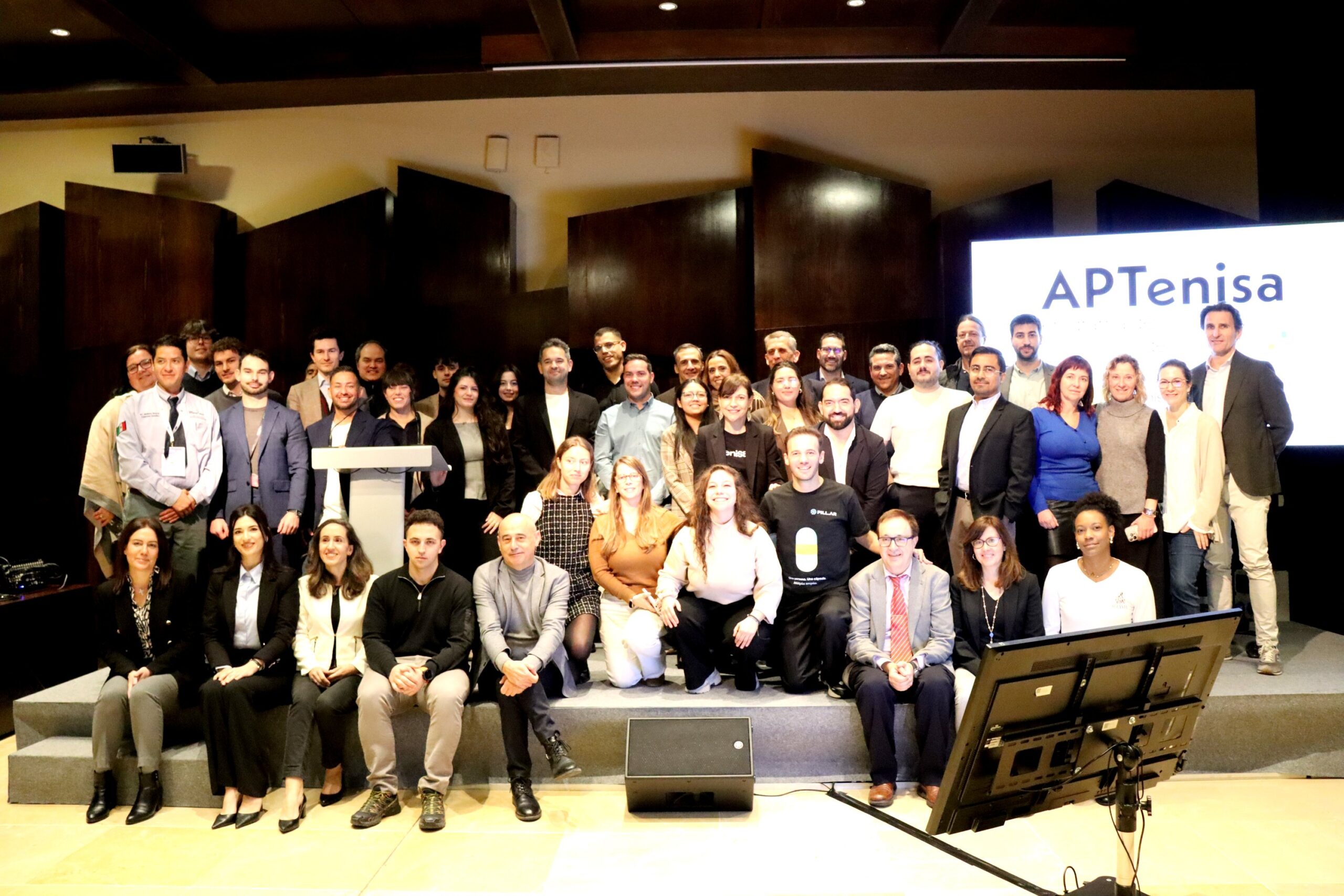 DEMO DAY_FOTO FAMILIA_LR DEMO Day Incubadora REDESSA APTEnisa Transfiere
